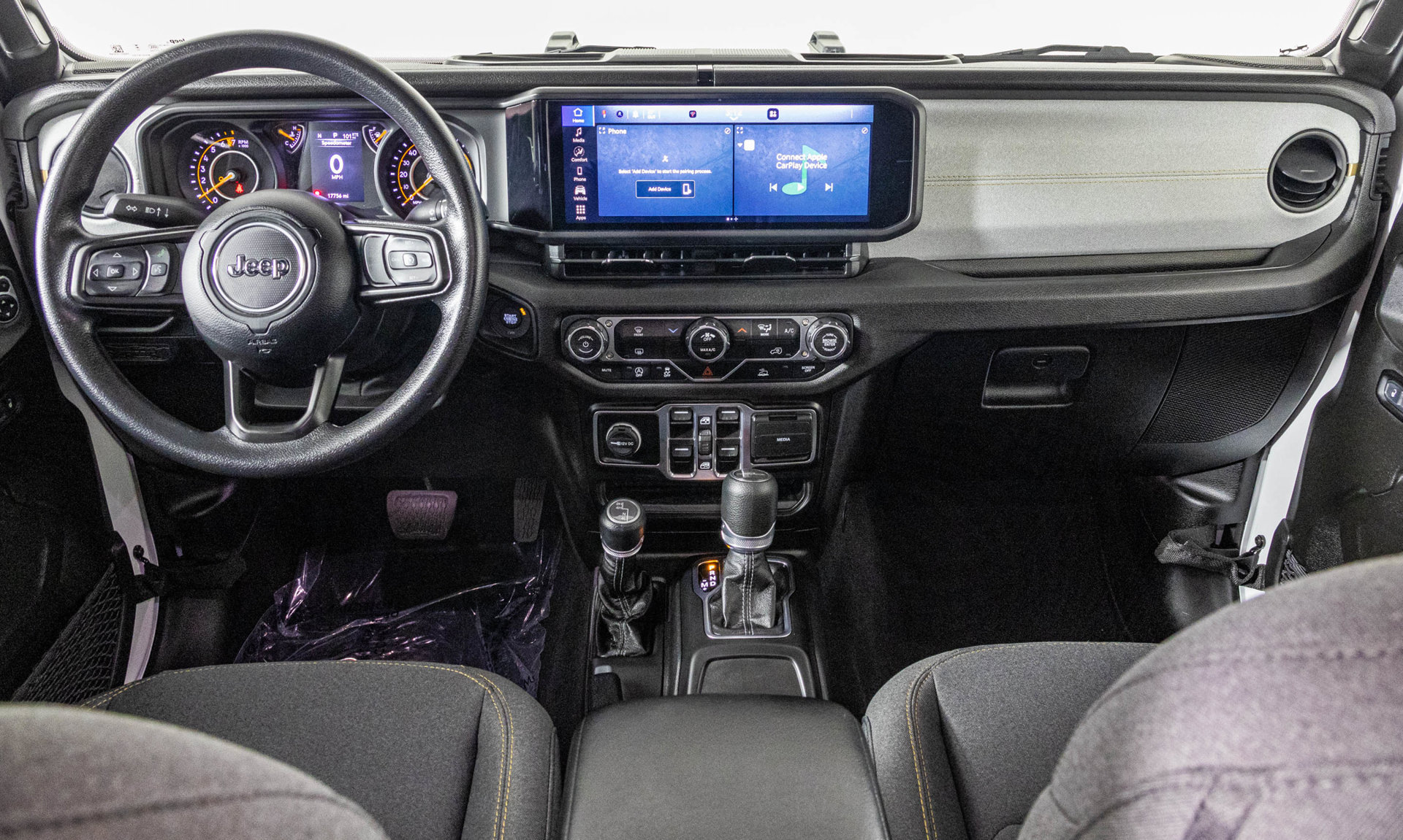 Used 2025 Jeep Gladiator Sport AWD/4WD image 21
