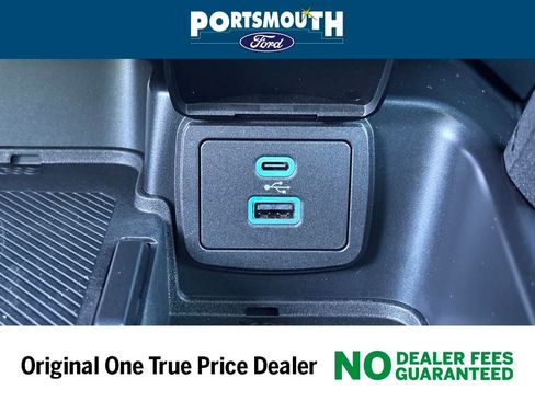 New 2025 Ford Bronco Badlands image 16