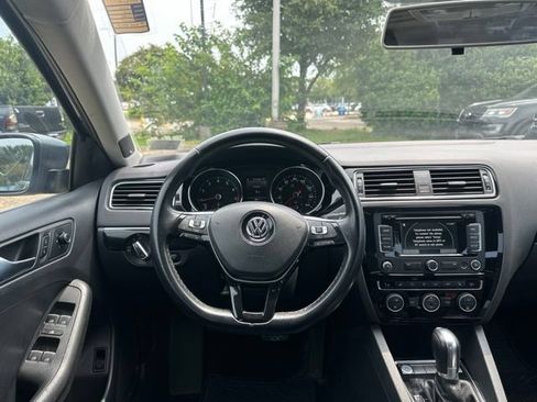 Used 2015 Volkswagen Jetta SEL FWD image 14