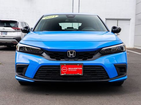 Used 2024 Honda Civic Sport image 2