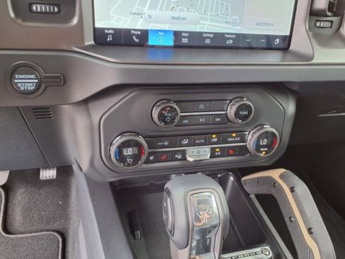 New 2025 Ford Bronco Badlands AWD/4WD image 14
