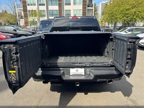 Used 2020 RAM 1500 Limited w/ Black Appearance Package AWD/4WD image 17