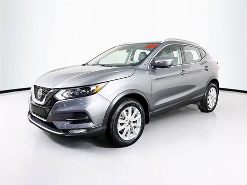 Used 2022 Nissan Rogue Sport SV w/ Technology Package AWD/4WD image 3