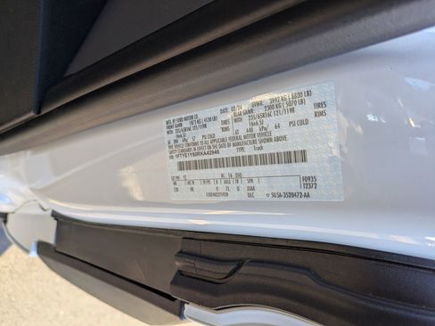 New 2024 Ford Transit 150 Low Roof image 31