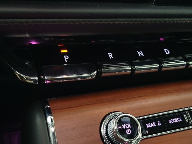 Used 2024 Lincoln Aviator Reserve w/ Jet Package RWD image 31