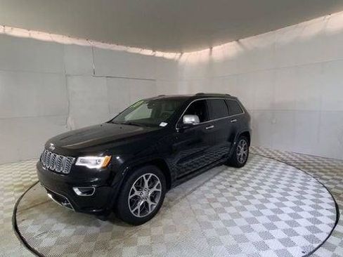 Used 2020 Jeep Grand Cherokee Overland AWD/4WD image 8