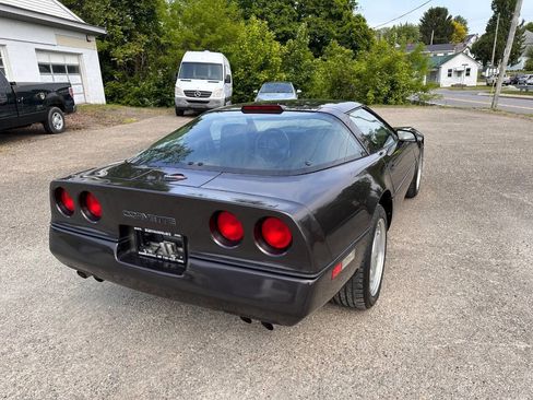 Used 1989 Chevrolet Corvette Coupe RWD image 14