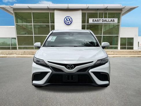 Used 2023 Toyota Camry SE w/ Convenience Package FWD image 6