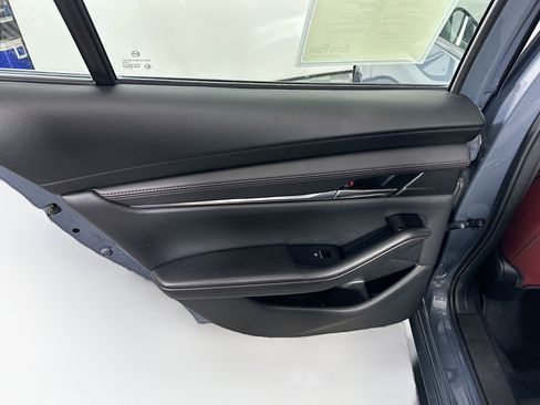 Used 2024 MAZDA MAZDA3 s image 27