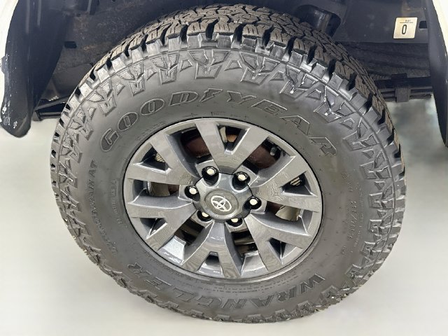 Used 2023 Toyota Tacoma SR5 w/ Technology Package RWD image 36