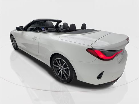 Used 2024 BMW 430i Convertible image 23