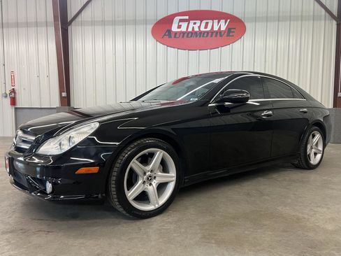 Used 2011 Mercedes-Benz CLS 550 image 7