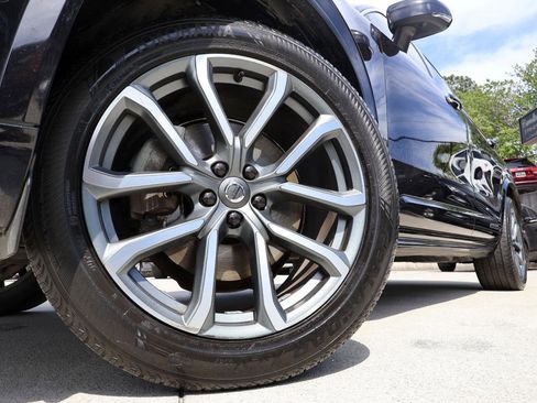 Used 2018 Volvo XC90 T5 Momentum w/ Convenience Package AWD/4WD image 29
