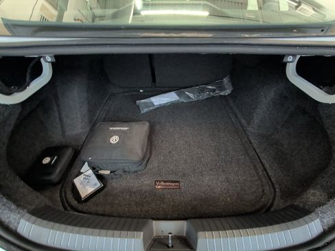 Used 2021 Volkswagen Jetta SEL Premium image 14