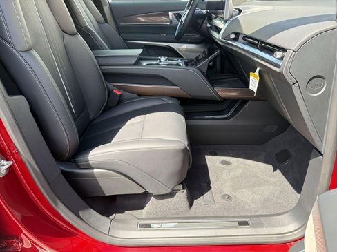 New 2026 Cadillac Vistiq Luxury AWD/4WD image 29