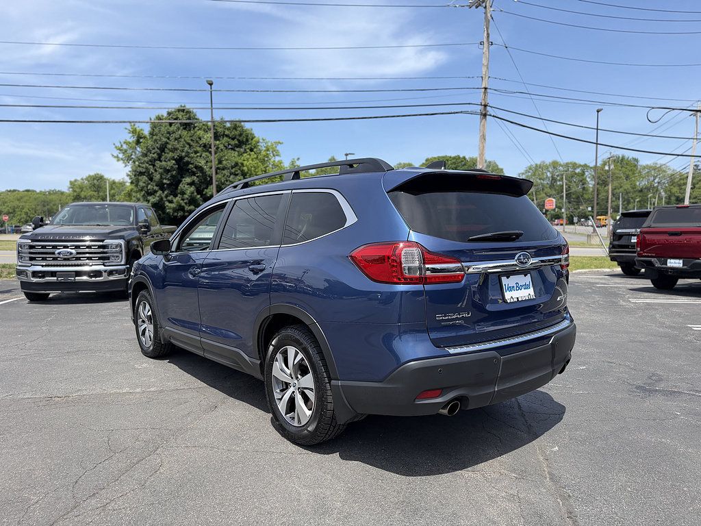 Used 2022 Subaru Ascent Premium w/ Convenience Package AWD/4WD image 4