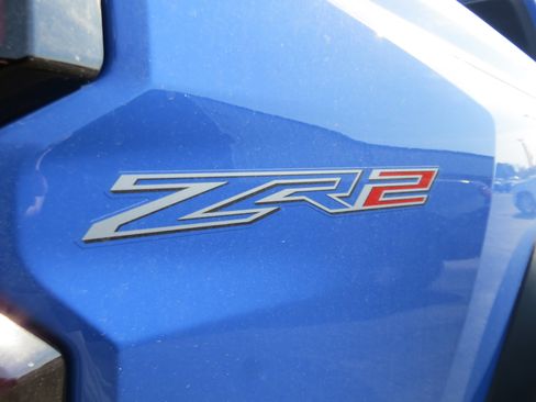 Used 2026 Chevrolet Colorado ZR2 w/ Technology Package AWD/4WD image 11