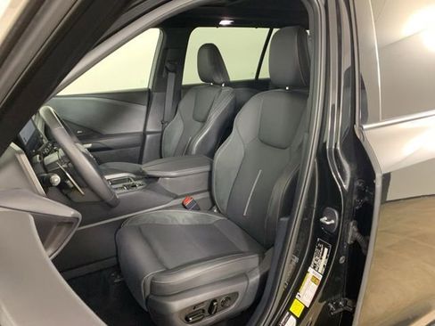 Certified 2025 Lexus TX 350 AWD w/ Technology Package image 32