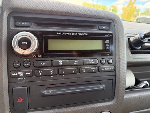 Used 2006 Honda Ridgeline RT image 3