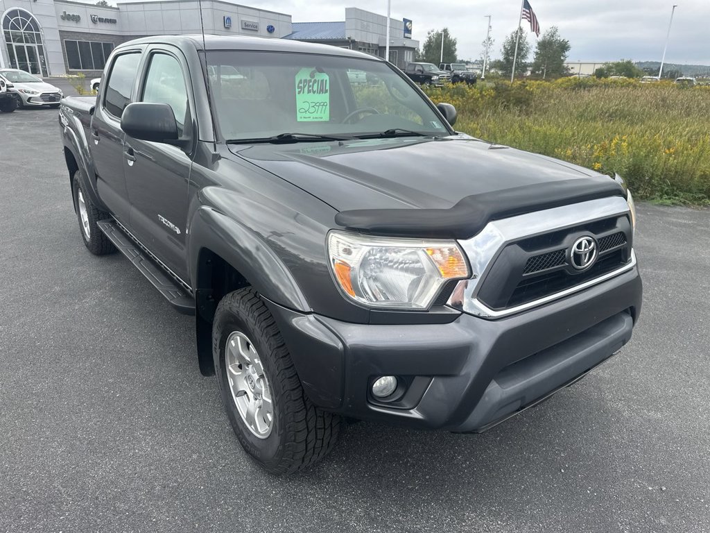 Used 2015 Toyota Tacoma 4x4 Double Cab w/ SR5 Package image 1