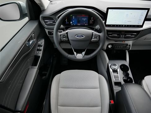 Used 2024 Ford Escape SE FWD image 13