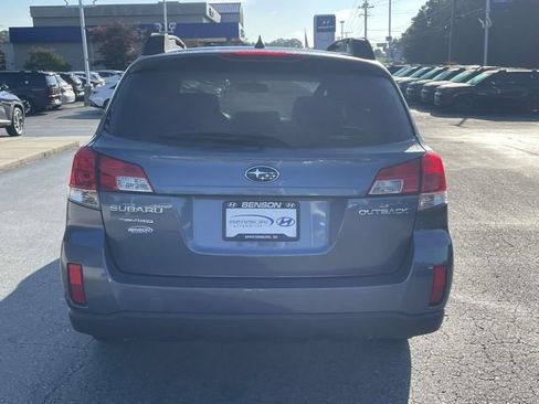 Used 2014 Subaru Outback 2.5i Premium AWD/4WD image 5