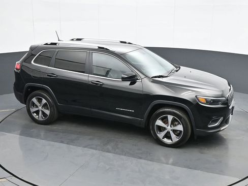 Used 2020 Jeep Cherokee Limited image 23