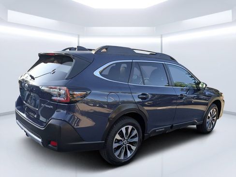 Used 2023 Subaru Outback Limited AWD/4WD image 3