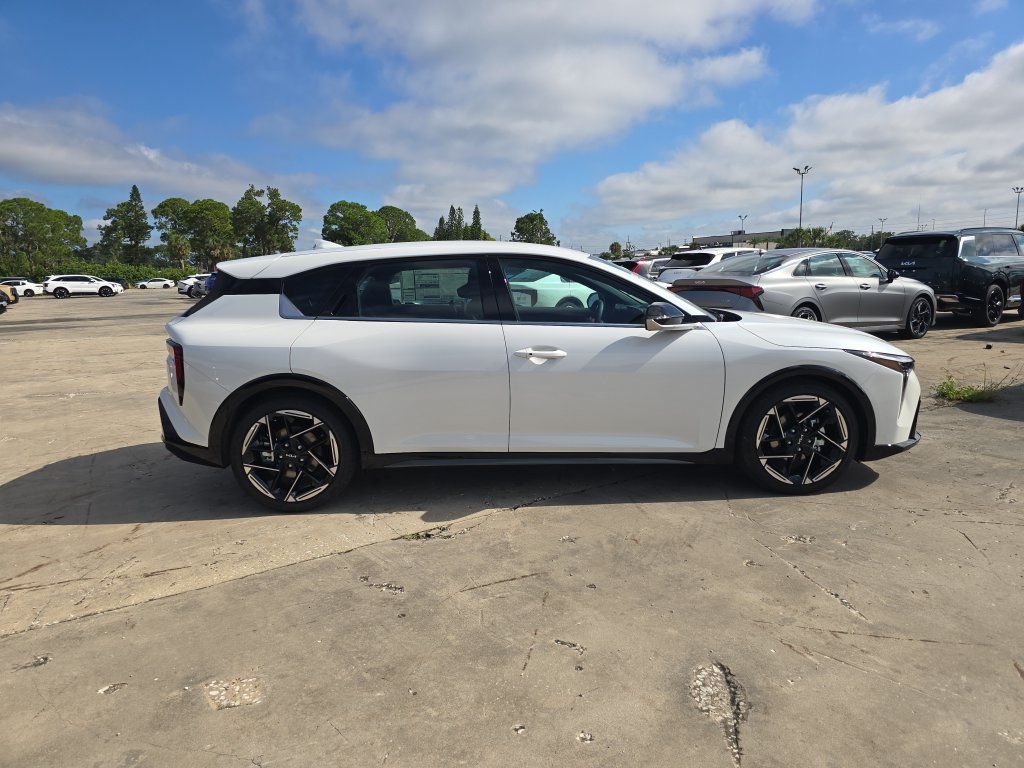 New 2026 Kia K4 GT-Line FWD image 9
