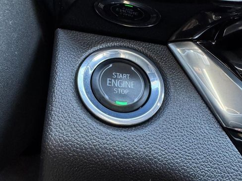 Used 2024 Buick Envista Sport Touring w/ Convenience II Package image 21