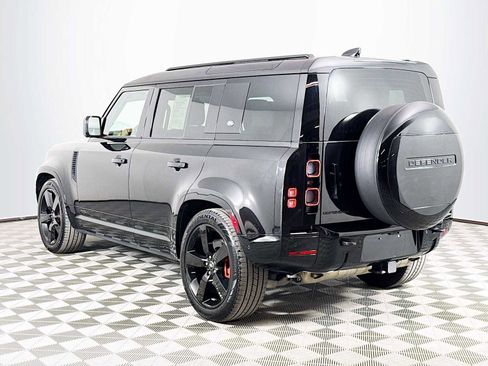 Used 2024 Land Rover Defender 110 X AWD/4WD image 7