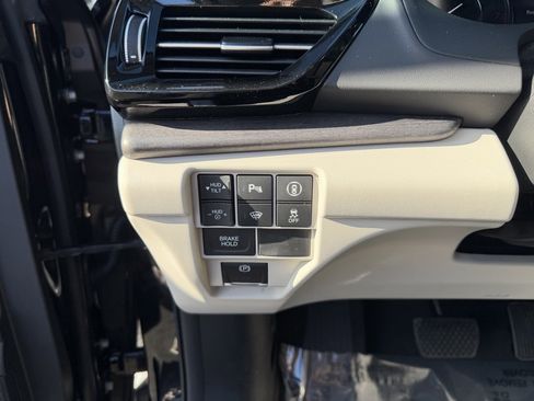 New 2026 Acura RDX Advance Package image 17