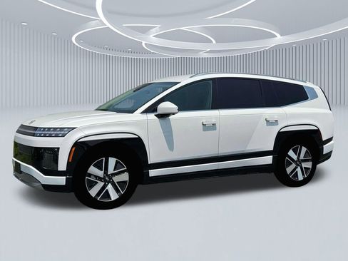 New 2026 Hyundai Ioniq 9 SEL image 2