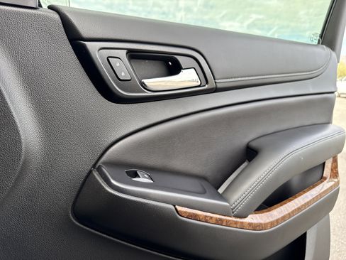 Used 2020 Chevrolet Tahoe Premier image 38