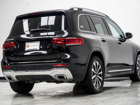 Used 2022 Mercedes-Benz GLB 250 4MATIC w/ Premium Package Lite image 13