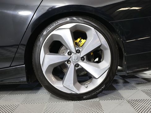 Used 2019 Honda Accord Sport image 8