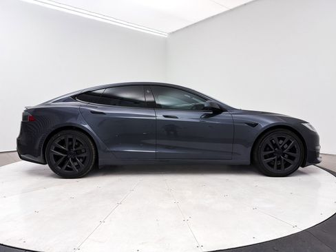 Used 2021 Tesla Model S Plaid image 32