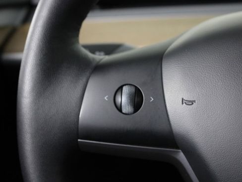 Used 2024 Tesla Model Y Long Range image 26