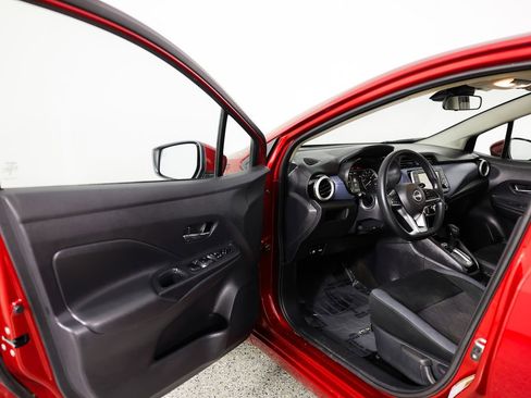 Used 2024 Nissan Versa SV w/ Trunk Package image 20