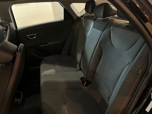 Used 2025 Kia K4 FWD image 39