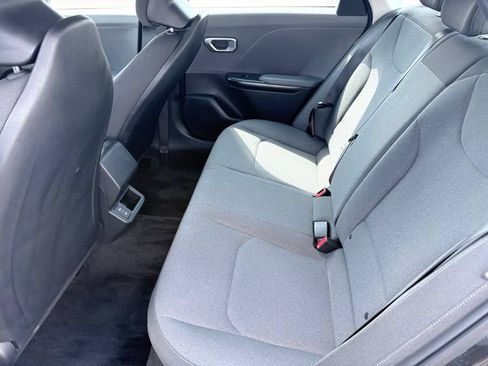 Used 2025 Kia K4 FWD image 8