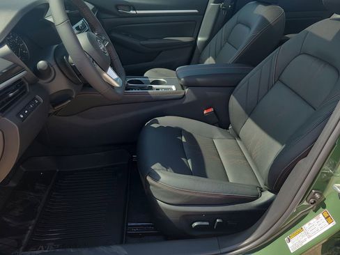 New 2026 Nissan Altima 2.5 SR image 11
