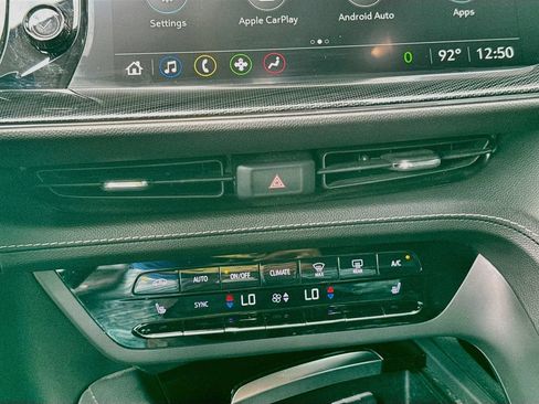 Used 2023 Buick Envision Essence w/ Sport Touring Package AWD/4WD image 17