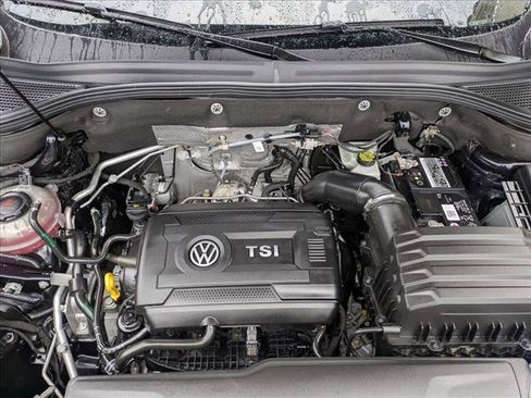 Certified 2021 Volkswagen Atlas Cross Sport SE image 22