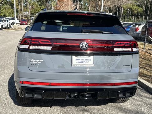 New 2026 Volkswagen Atlas Cross Sport SEL R-Line AWD/4WD image 3