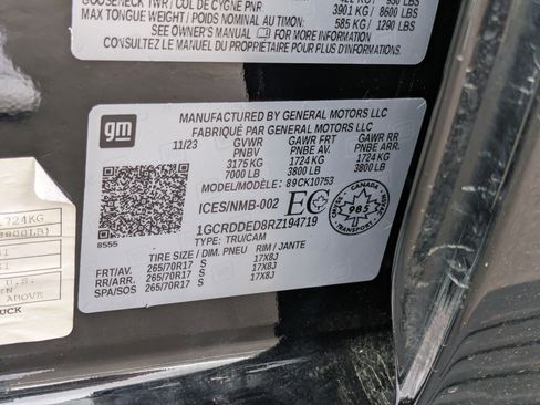 Used 2024 Chevrolet Silverado 1500 LT image 36