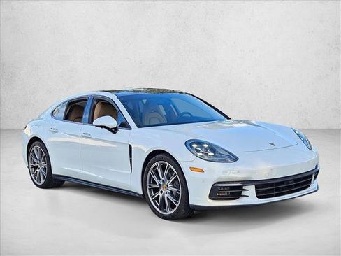 Used 2018 Porsche Panamera 4S AWD/4WD image 3