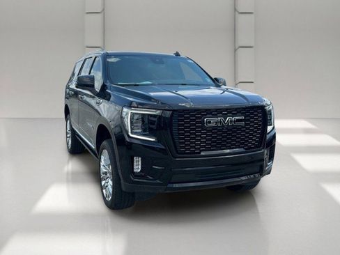 Used 2023 GMC Yukon Denali RWD image 3