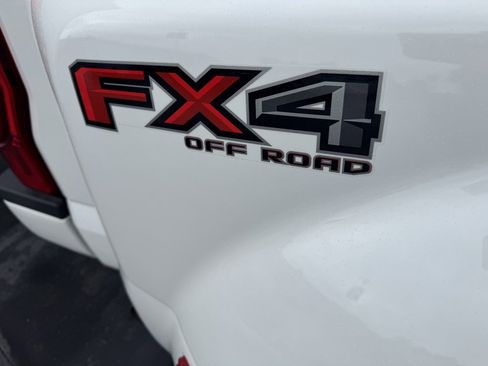 Used 2022 Ford F450 Limited w/ FX4 Off-Road Package image 10