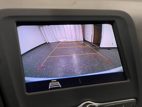 Used 2020 Chevrolet Equinox LT image 16